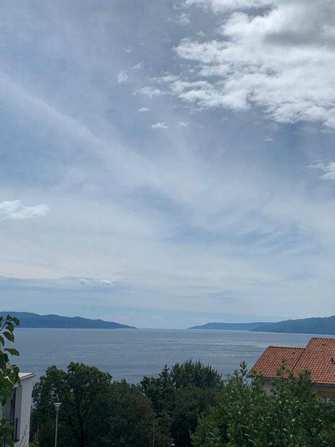 Deluxe Apartment Dora With A Private Parking, Terrace And See View Rijeka Exterior foto