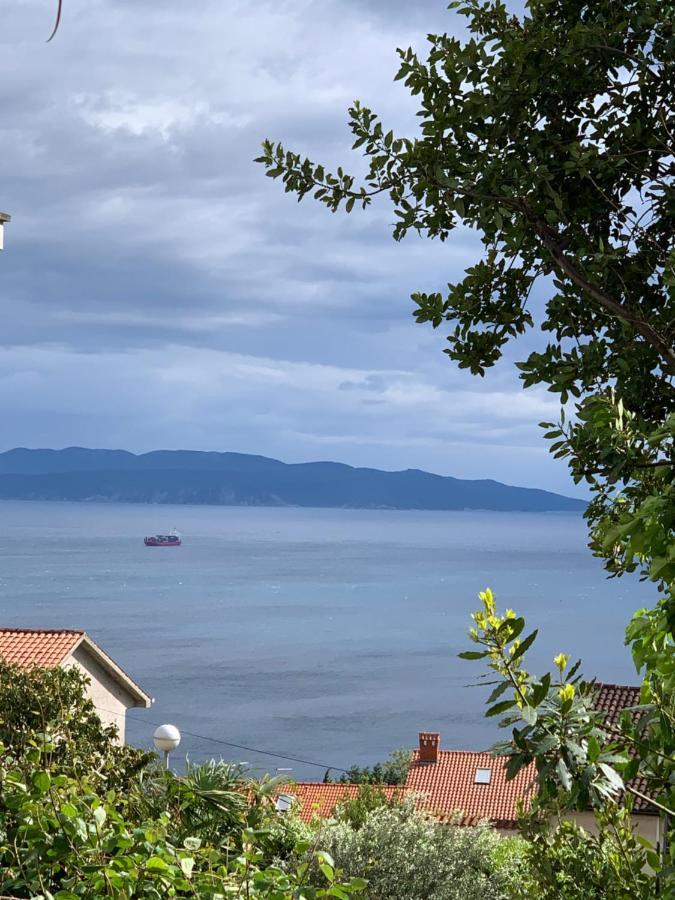 Deluxe Apartment Dora With A Private Parking, Terrace And See View Rijeka Exterior foto