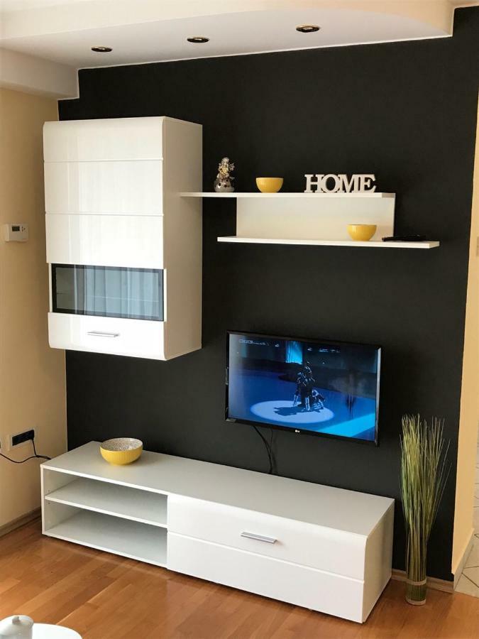 Deluxe Apartment Dora With A Private Parking, Terrace And See View Rijeka Exterior foto