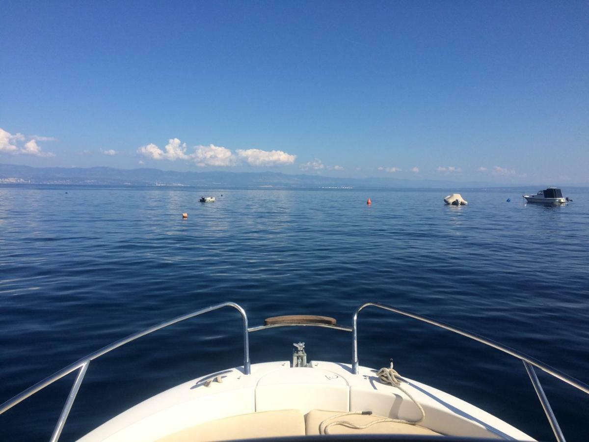 Deluxe Apartment Dora With A Private Parking, Terrace And See View Rijeka Exterior foto