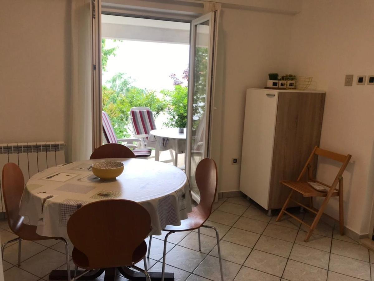 Deluxe Apartment Dora With A Private Parking, Terrace And See View Rijeka Exterior foto